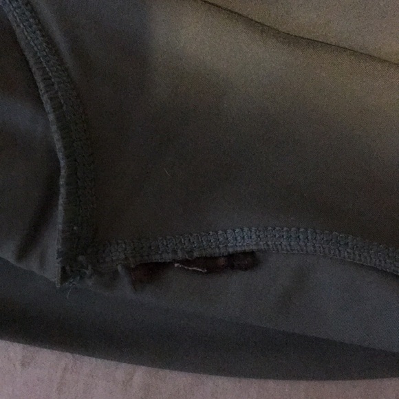 Balance Athletica Outlander OG Mountain Side Crop Top—Pine Pants for free - Picture 9 of 11